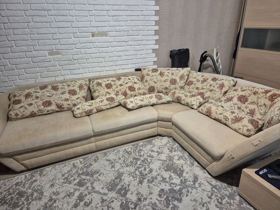 Продам угловой диван