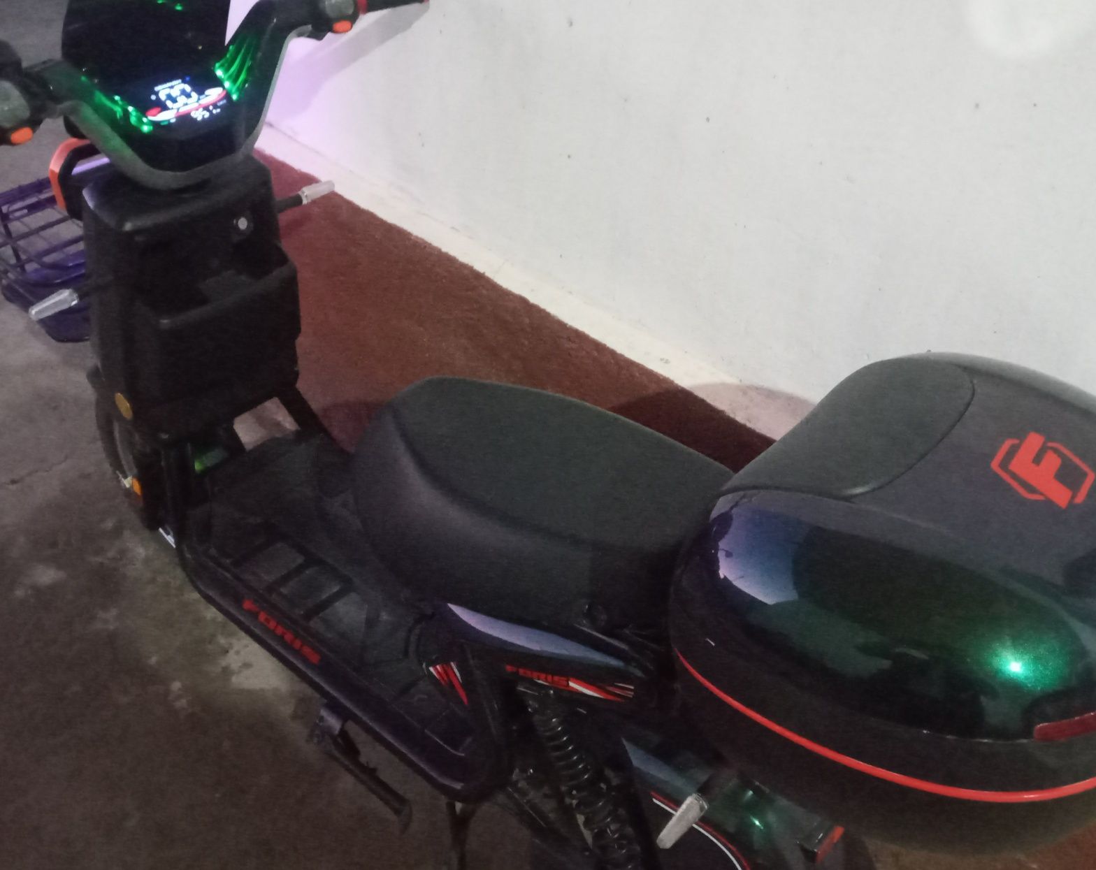 Elektro skuter Duga Tesla,(yangi)