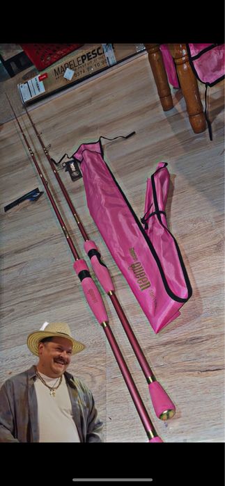 Vand lanseta si mulineta Delphin Roz