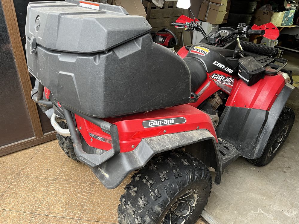 Can am outlander 650 xt 2010 servo.