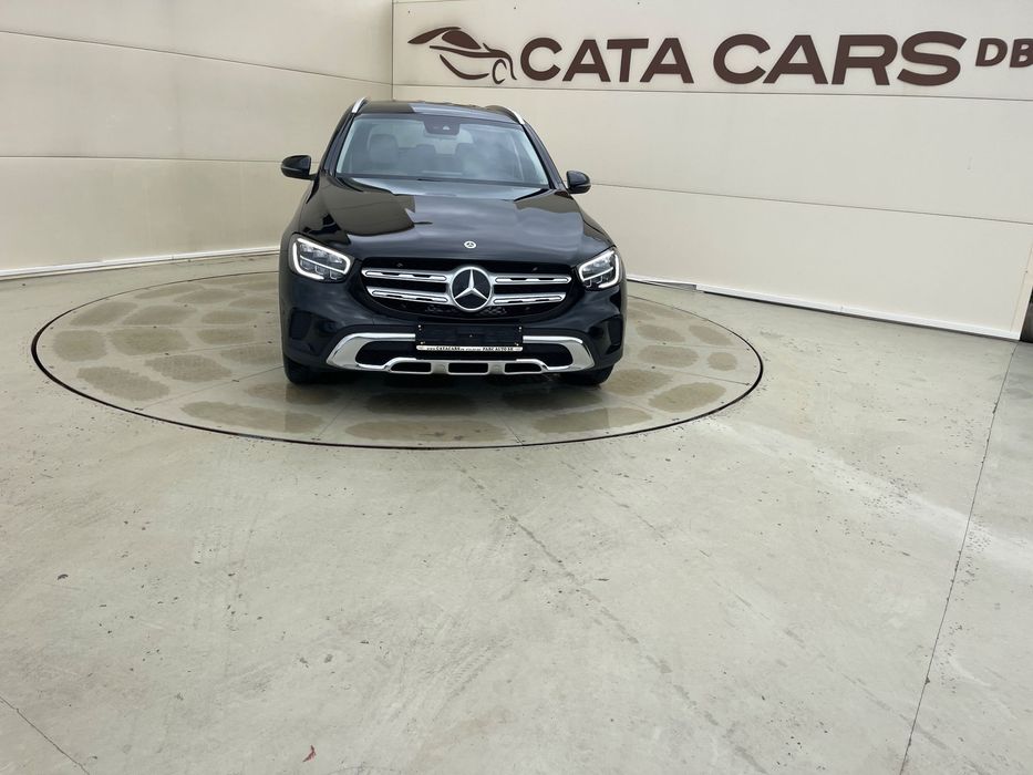 Mercedes-Benz GLC Mercedes GLC200, 163CP, LED, Piele, Distronic, Navi, Camera