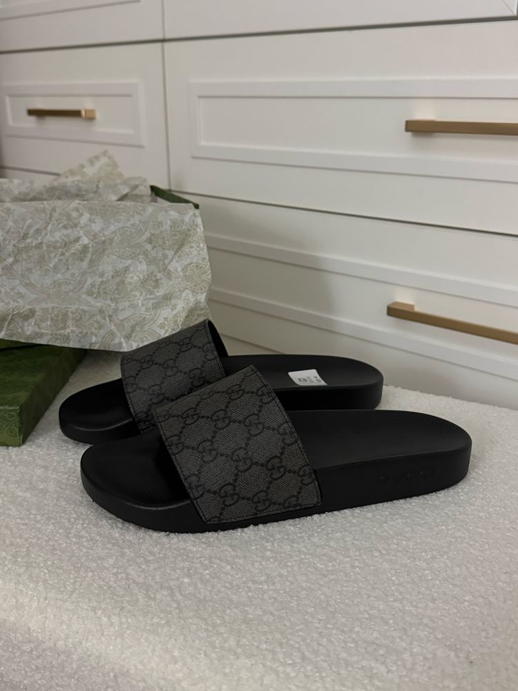 Унисекс чехли Gucci