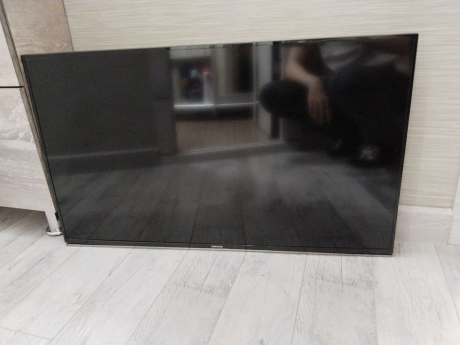 Телевизор на запчасти