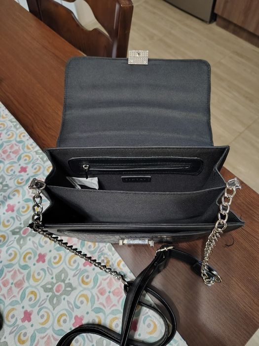 Малка черна чанта Sinsay