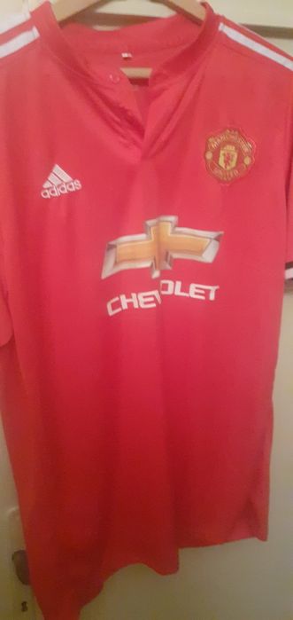 Футболни тениски Манчестър Юнайтед, Байерн Мюнхен.