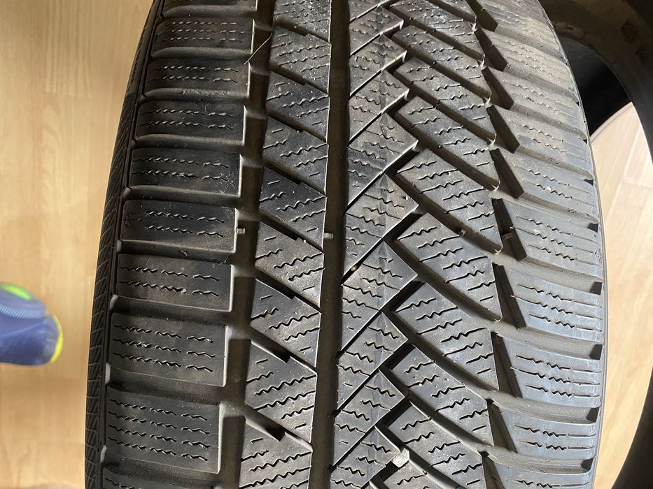 Conti Winter TS 850 IARNA noi 235 35 19 AUDI S3  VW GOLF R