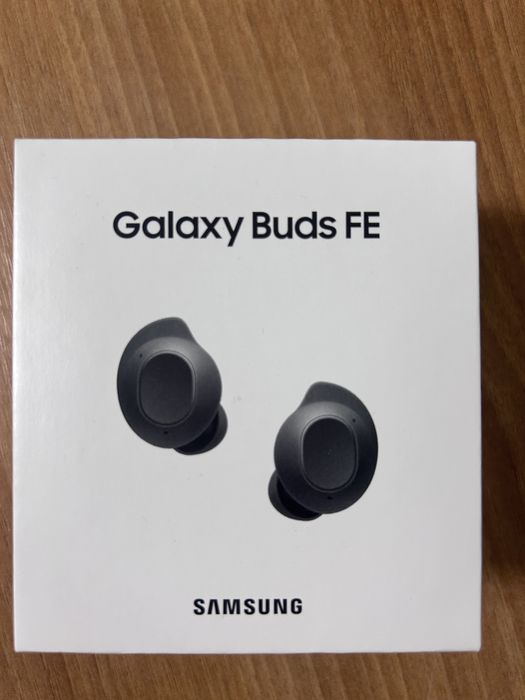 Продам новые наушники, запечатаные .