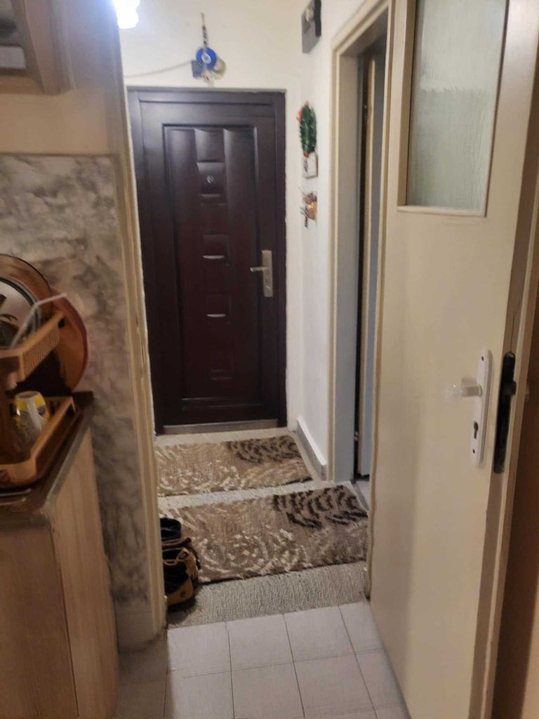 Дава се под наем Двустаен апартамент в Габрово, Трендафил 2 - 42 кв.м за 204 € - Снимка #17