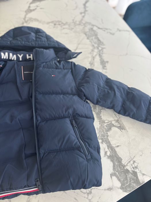 Geacă iarna Tommy Hilfiger\128 cm