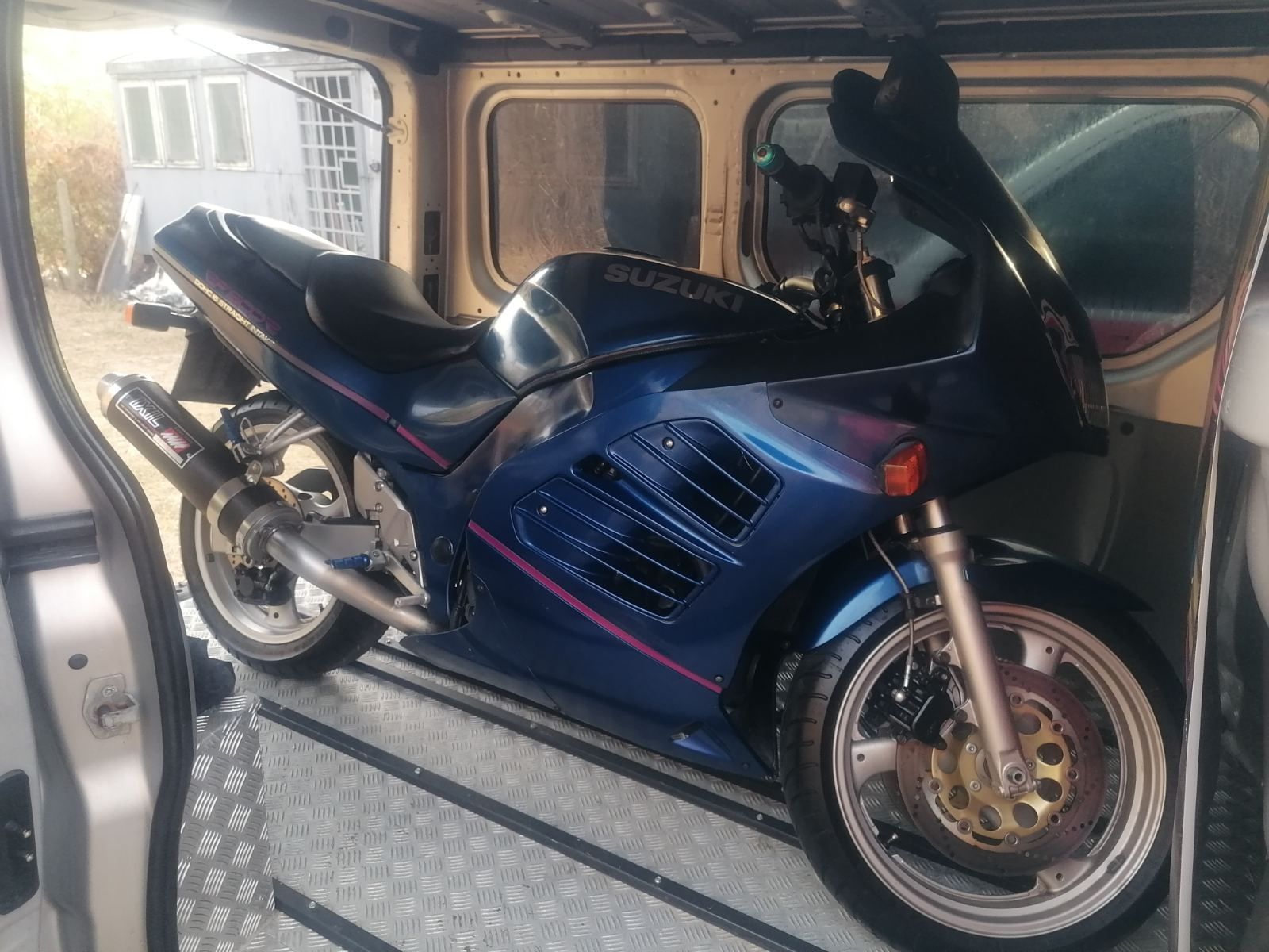 Suzuki rf 600r бартер