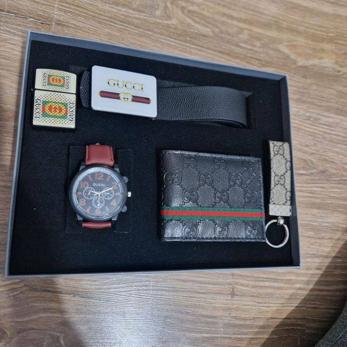 Seturi pentru bărbați