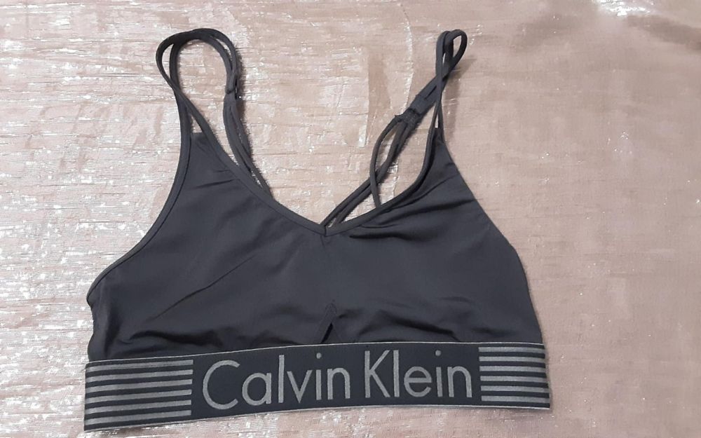 Calvin Klein лот 4 чифта оригинални бюстиета