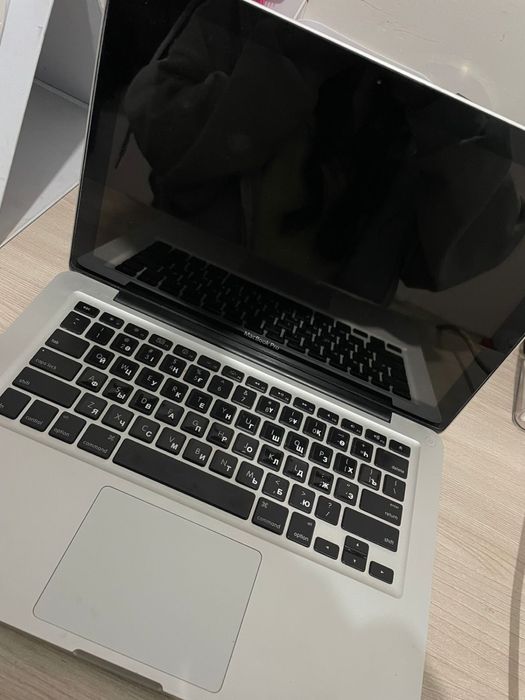 Macbook air 2012года