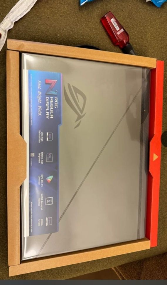 Strix G18 - display 18" QHD , 240Hz , 32gb RAM, rtx 4070