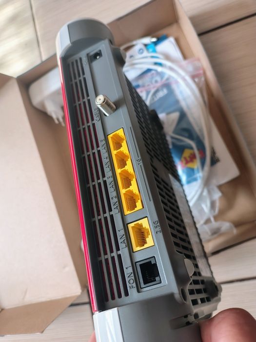 Router wifi 6 Fritz 6660 Fritz 7490