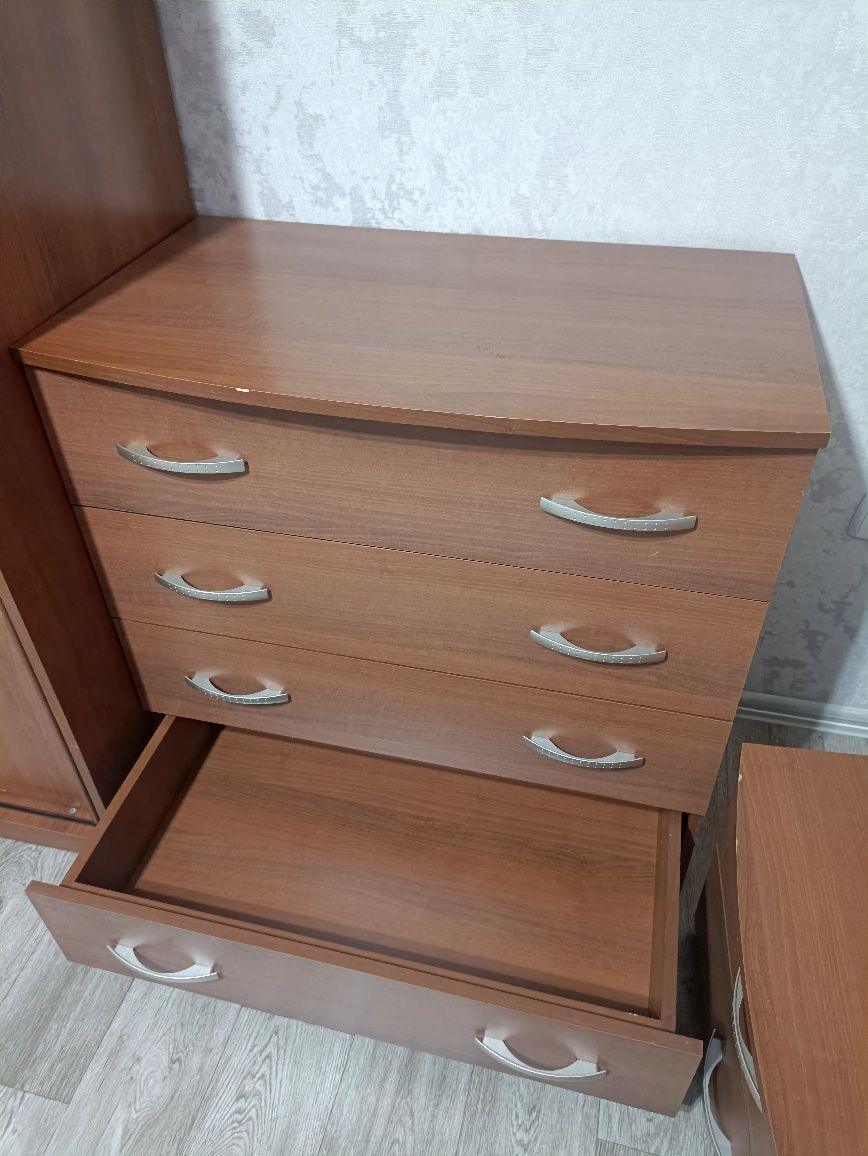 Продам антресоль от спального гарнитура