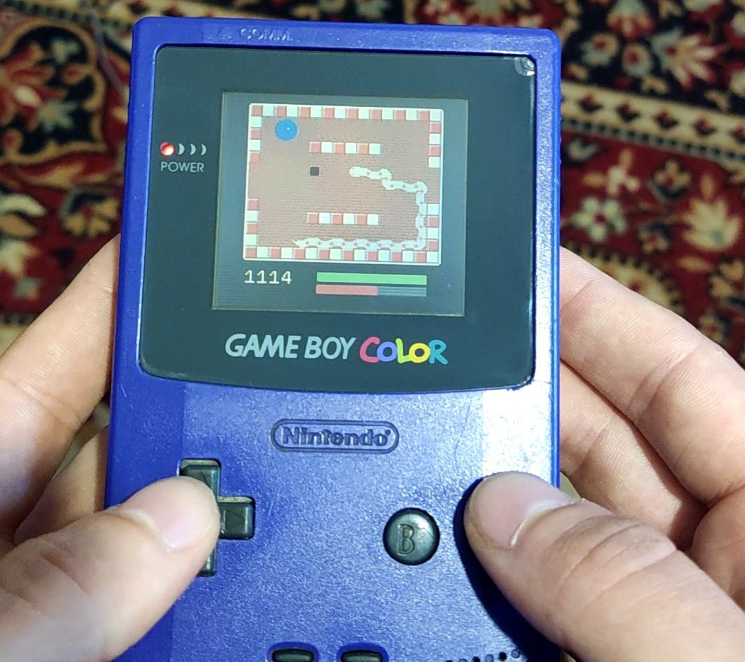 Snake Xenzia за Game Boy Color