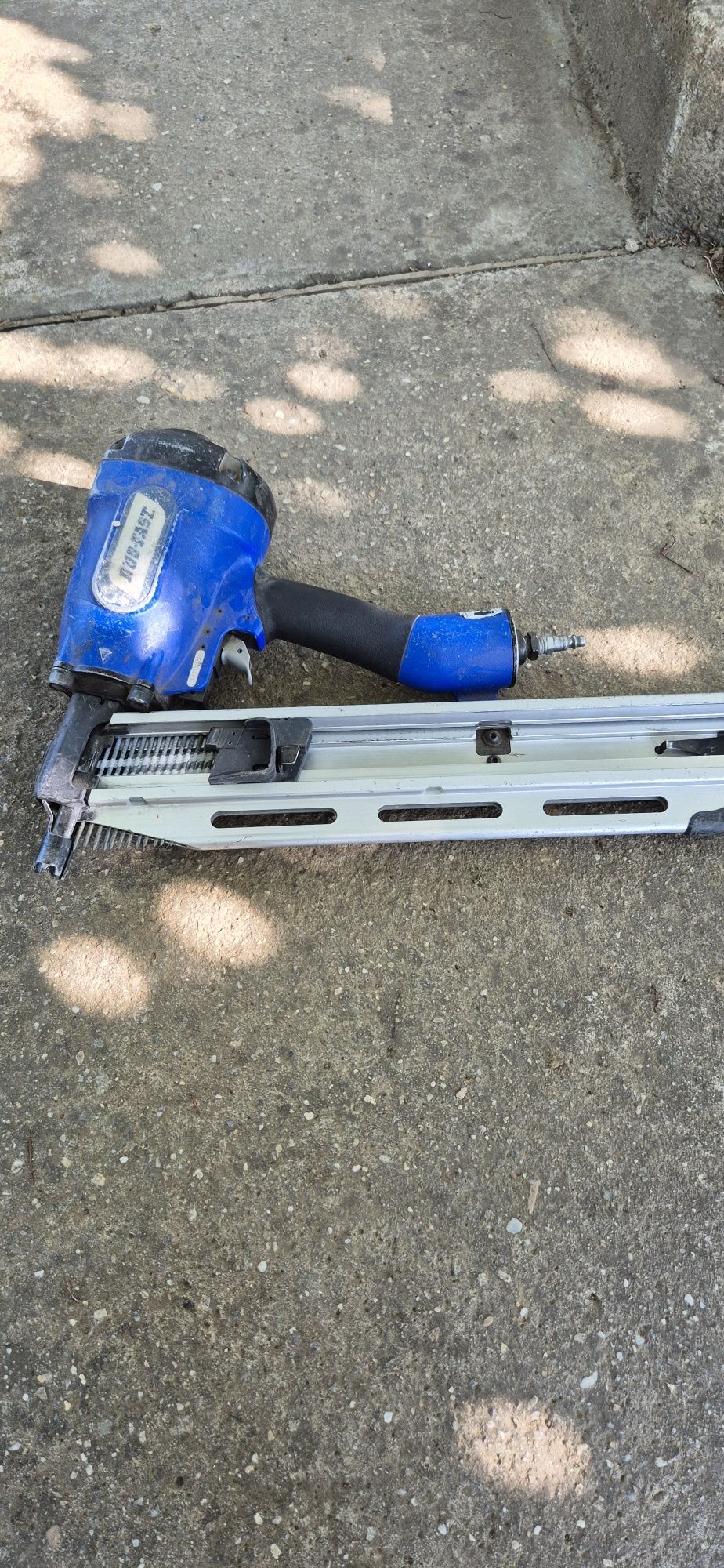 Pistol pneumatic cuie lemn DuoFast 90mm