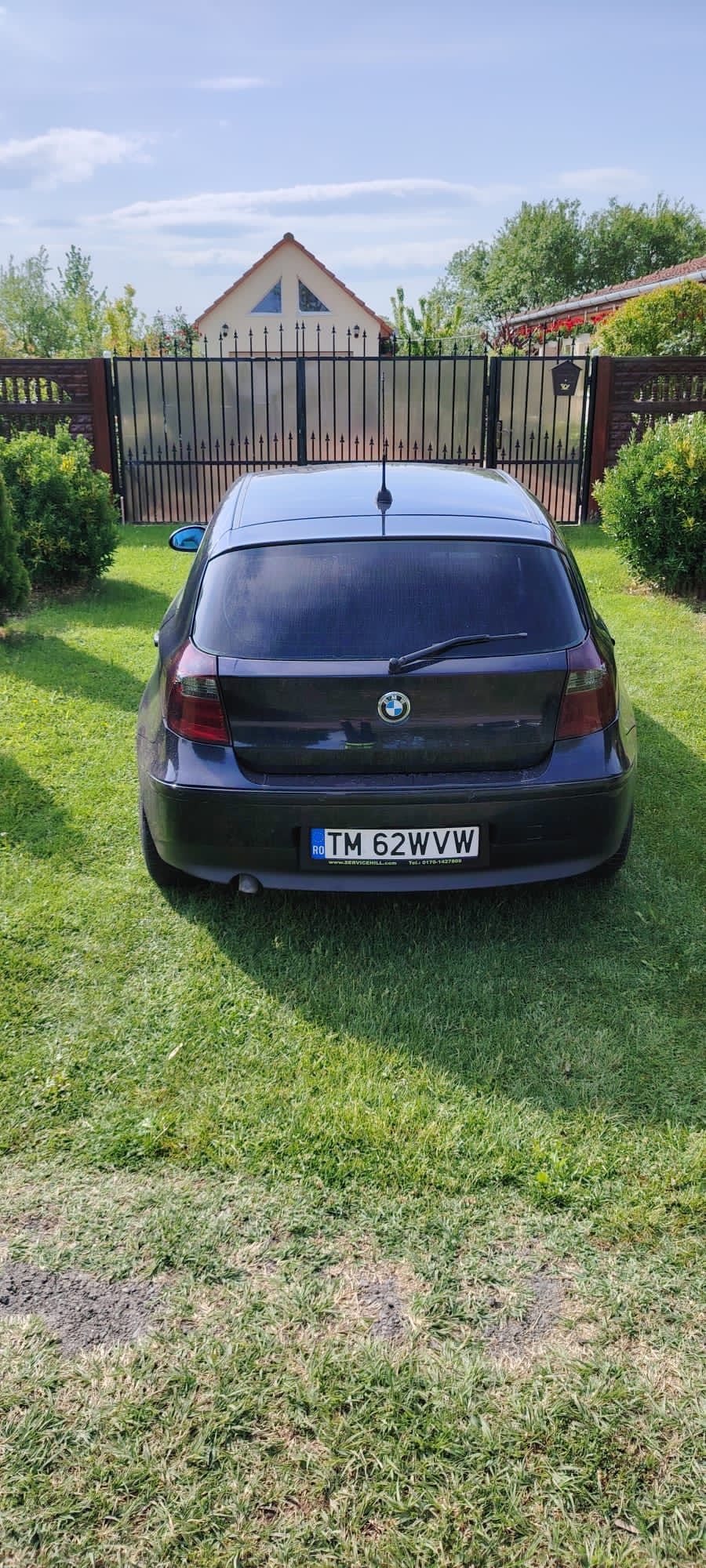 Vând BMW 118d Hatchback