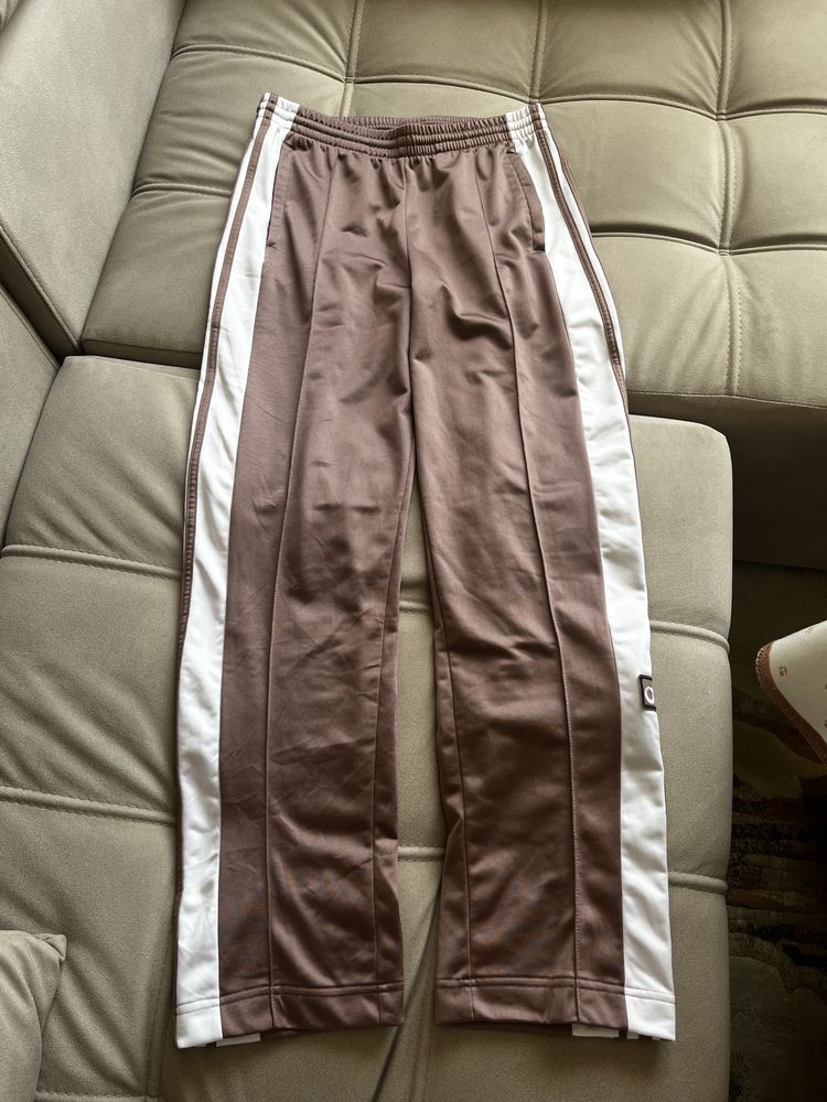 Долнище анцуг adidas adicolor Classics HN5888 Розов Regular Fit 36/38