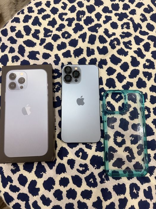 Iphone 13 Pro Max cu acesorii