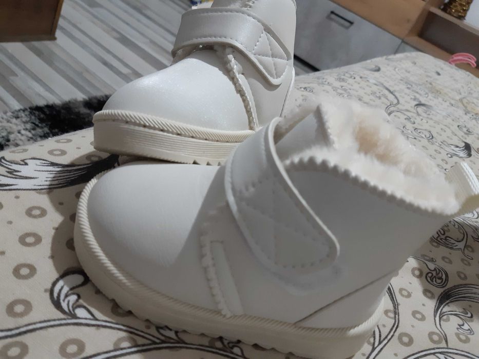 Ghete îmblănite pentru fetițe