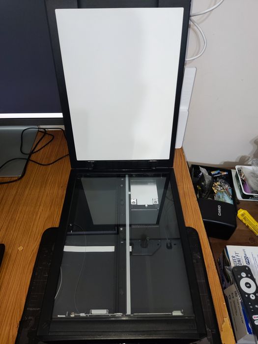 Сканер Canon Lide 100 Sotiladi