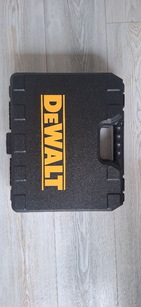 Dewalt DCD771D2-QW