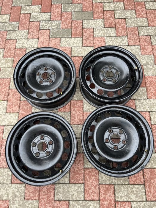 Vând jante tablă R16