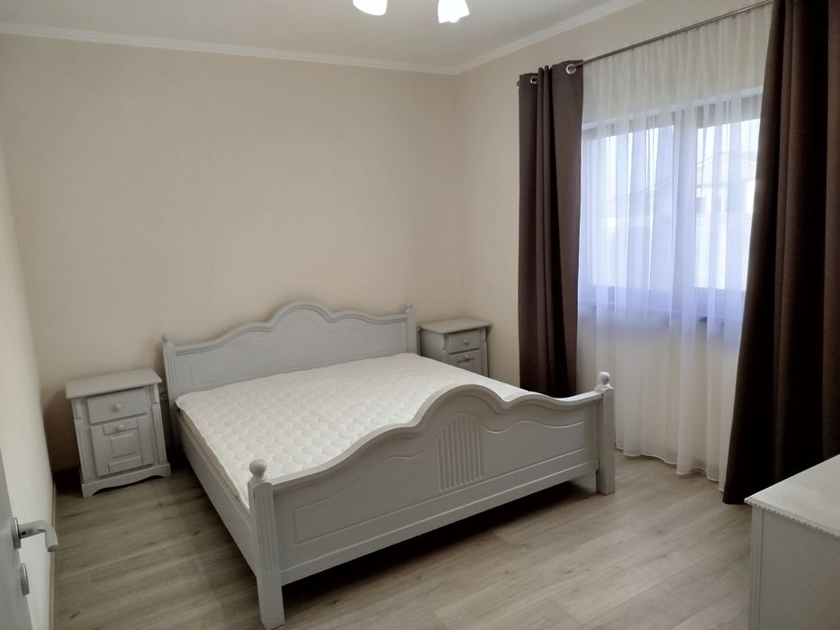 Proprietar închiriez duplex Moșnița Nouă,4 camere