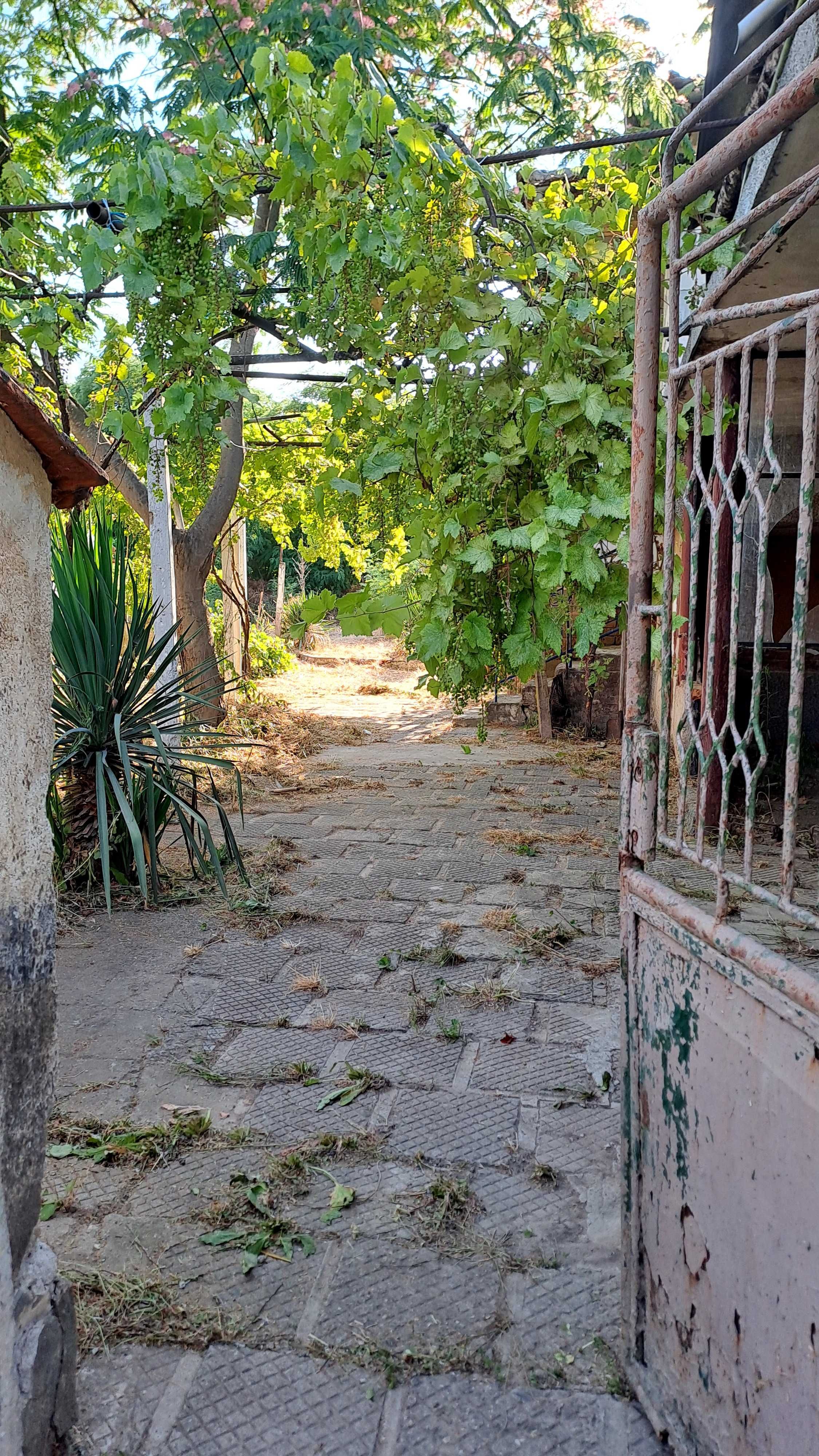 Продавам къща в с.Стубел
