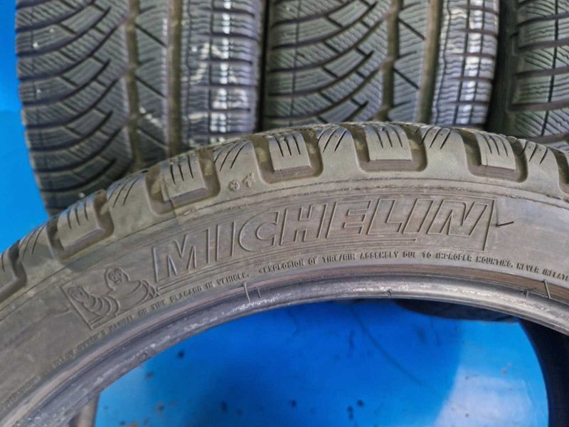 4 Michelin R18 225/40
зимни гуми DOT2517