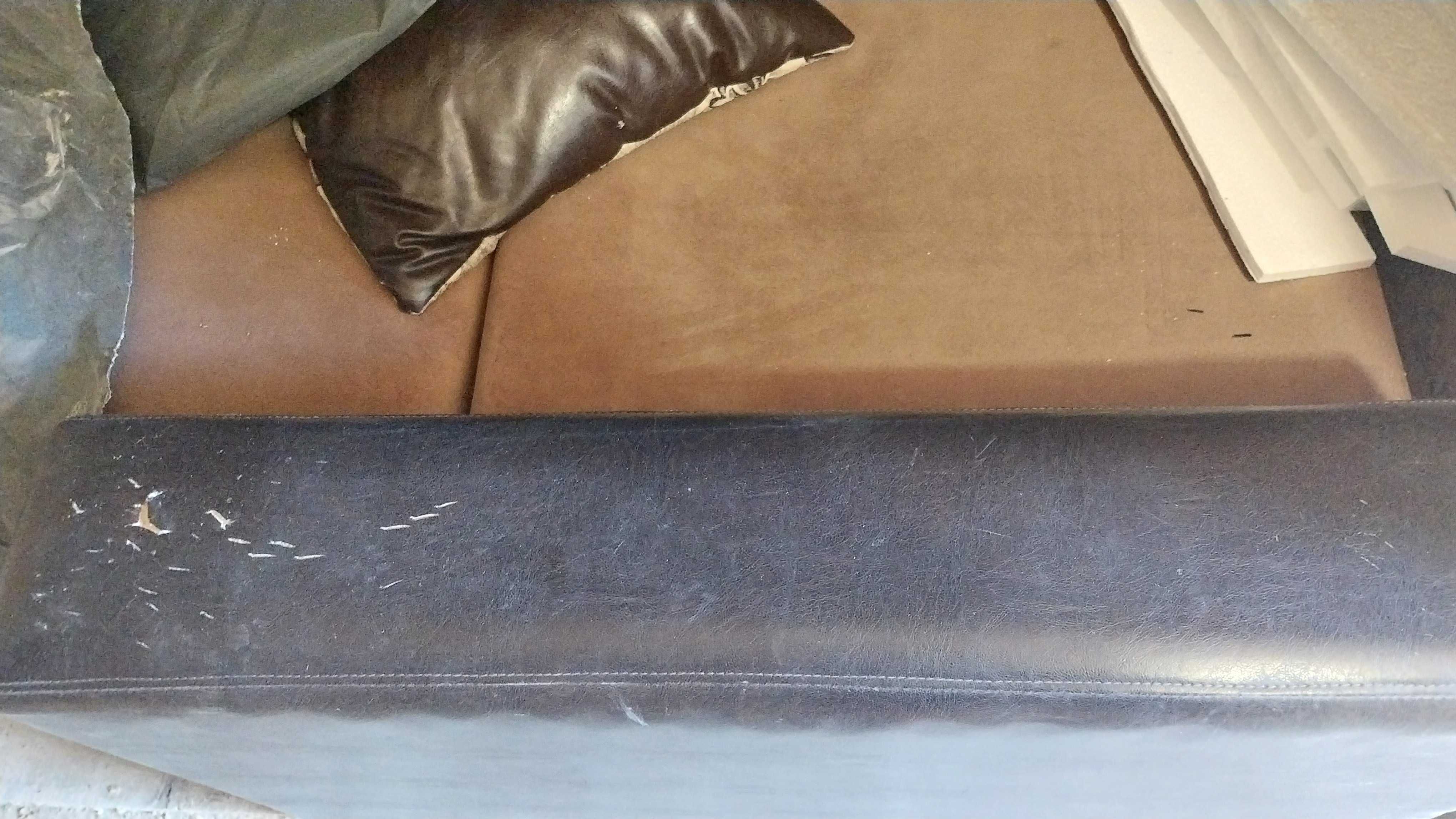 Coltar / canapea extensibila cu spatiu de depozitare