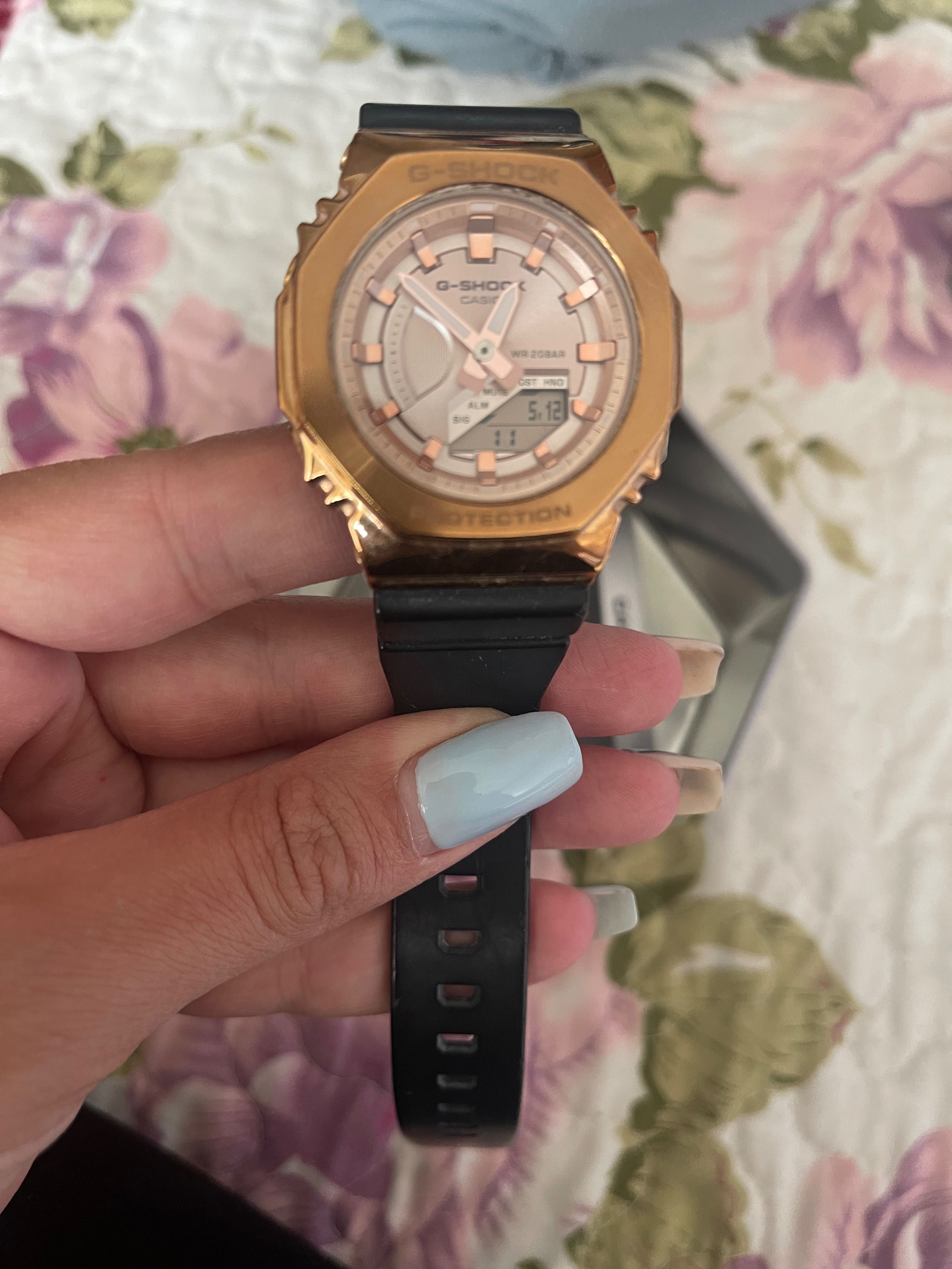 Продавам Casio G-Shock Дамски Часовник GM-S2100PG-1A4ER