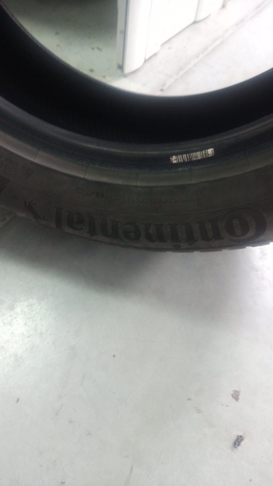 Continental 235/55 R 19 H XL