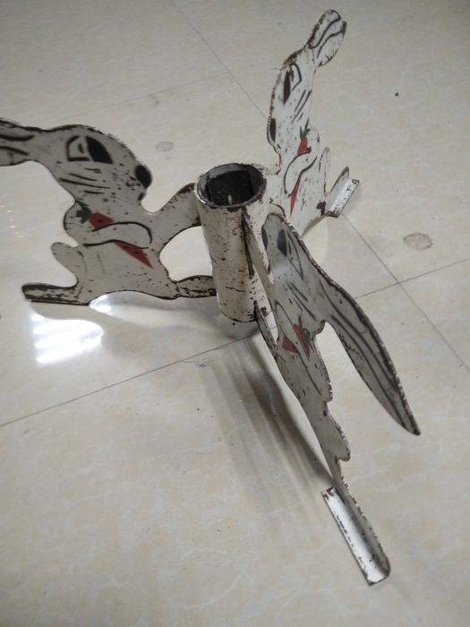 Подставка под ёлку