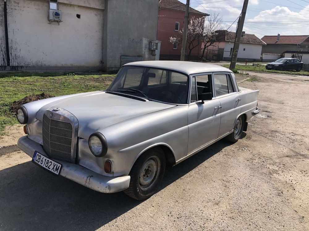 Mercedes 110 300d редовни документи