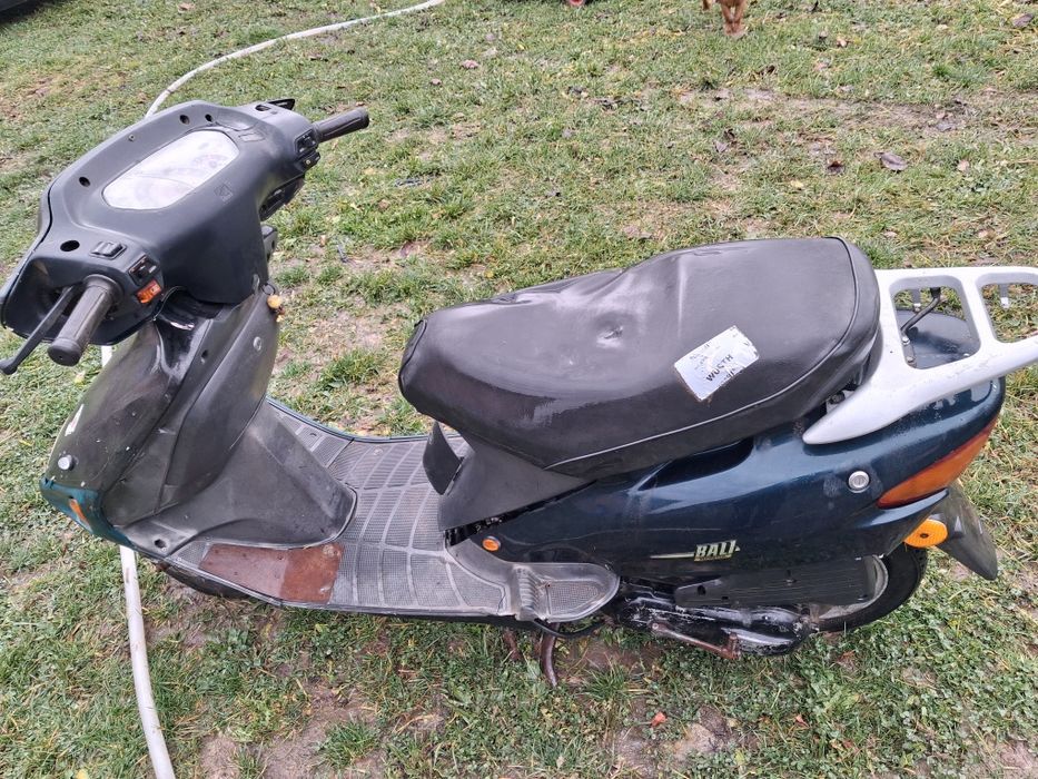 Vand sau dezmembrez scutere ,kimko dj 50 si honda bali 50cc