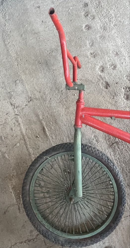 Se vinde bmx + bonus trotineta