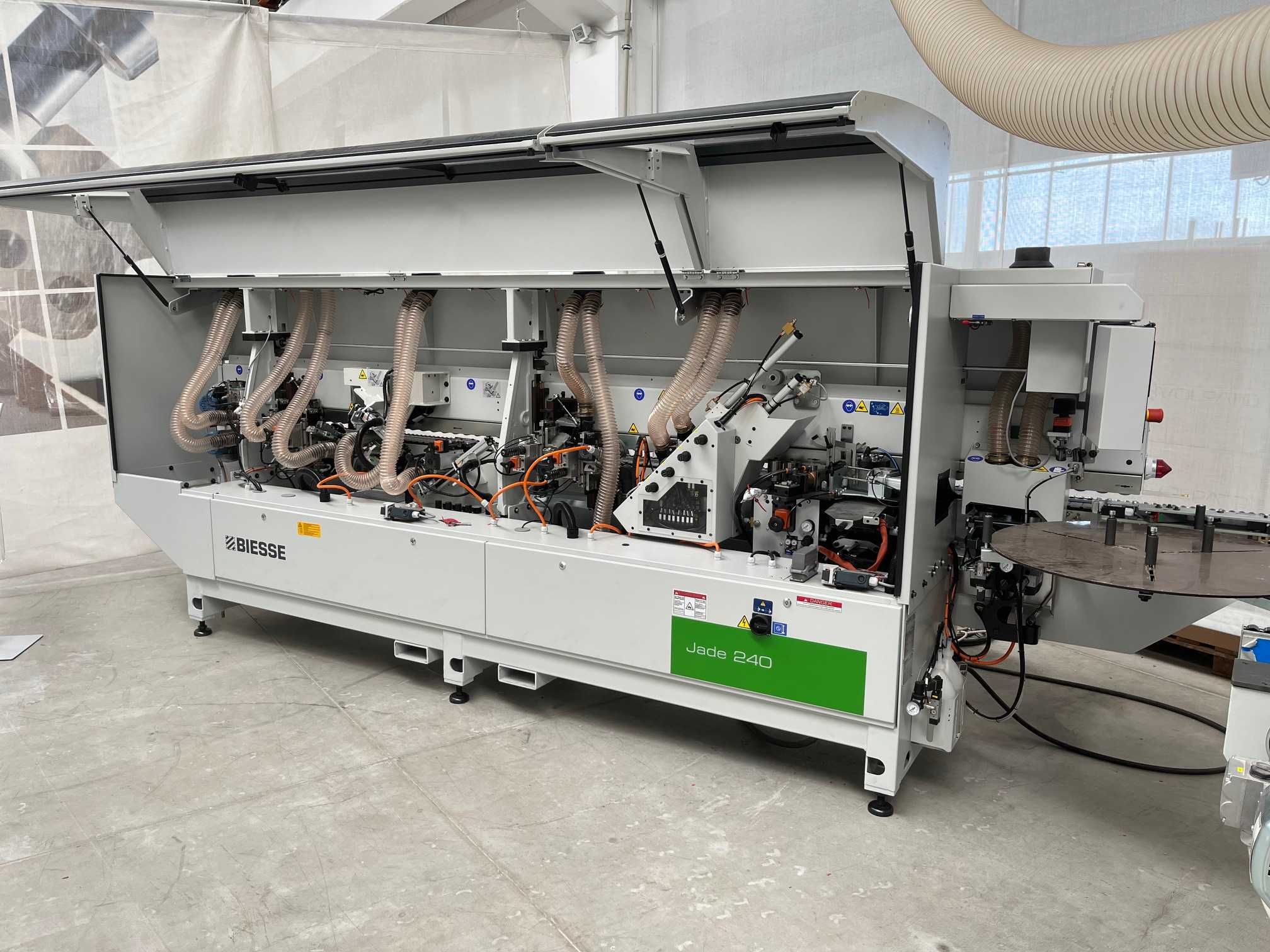 Нова кантираща машина Biesse Jade 240
