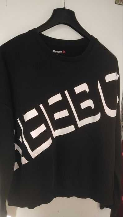 Hanorac original REEBOK, model foarte frumos
