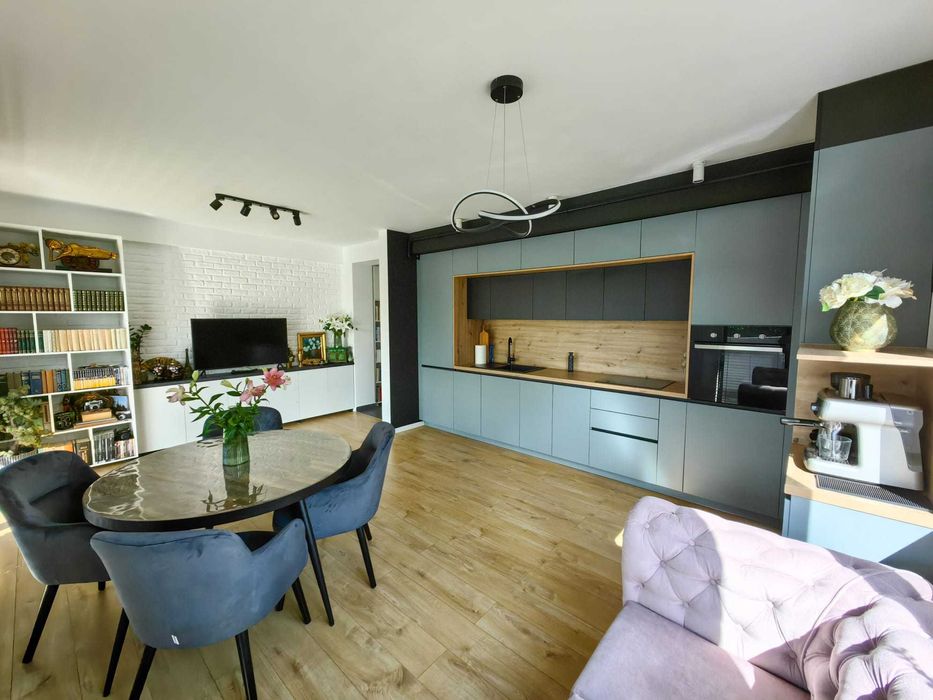 Apart 3 Camere Decomandat 2 Bai si 2 Balcoane etj 1 Mobilat  Parcare