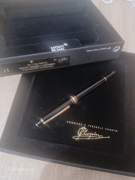 Vând stilou Montblanc nou penita aur 14 k