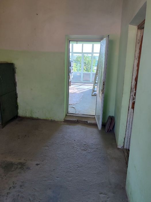 Бино  ижарага берилади еки сотилади  Жайхун йулда жойлашган