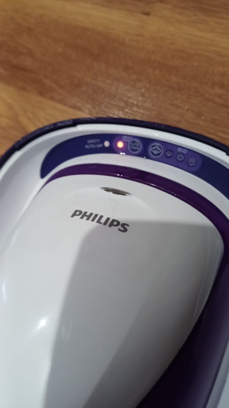 Aparat de calcat vertical cu abur Philips Compact Touch GC430/05, 1200