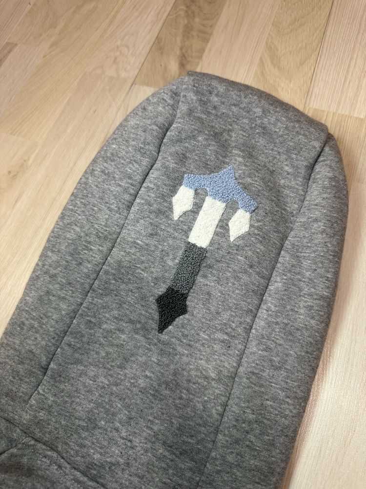 Trapstar екип чисто нов