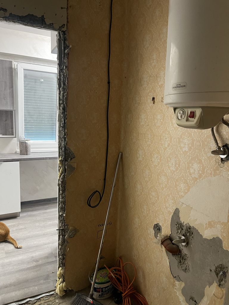 Продава се Двустаен апартамент в Казанлък - 80 кв.м за 925 €/кв.м - Снимка #11