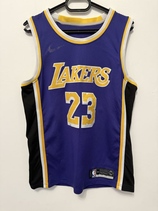 Потник Nike на Lakers