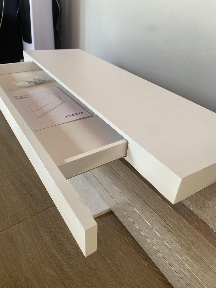 Стенен рафт с чекмедже MDF
