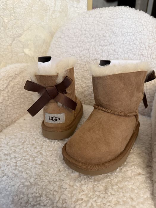 Ugg mini bailey bow 25